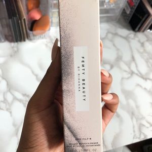 Fenty Beauty Pro Filt’r Instant Retouch Primer